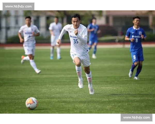 申花双将百场里程碑!汪海健徐皓阳赛前获荣誉加冕